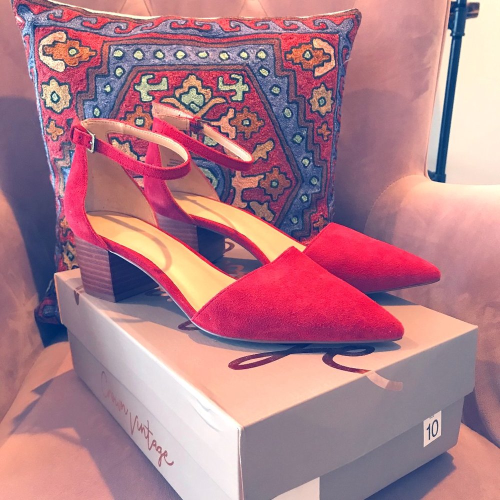 Crown Vintage Valentinaa Pumps, Size 10